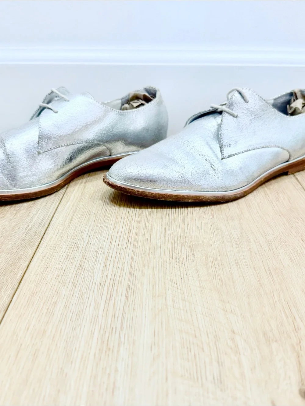 Veronique Branquinho Silver Lace-Up Flats / Oxford Shoes